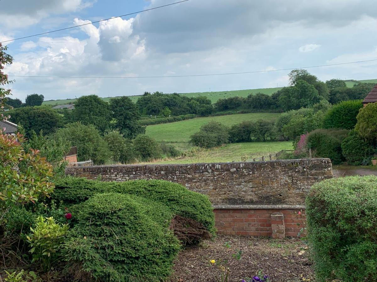 Vale View Scalford Villa ภายนอก รูปภาพ